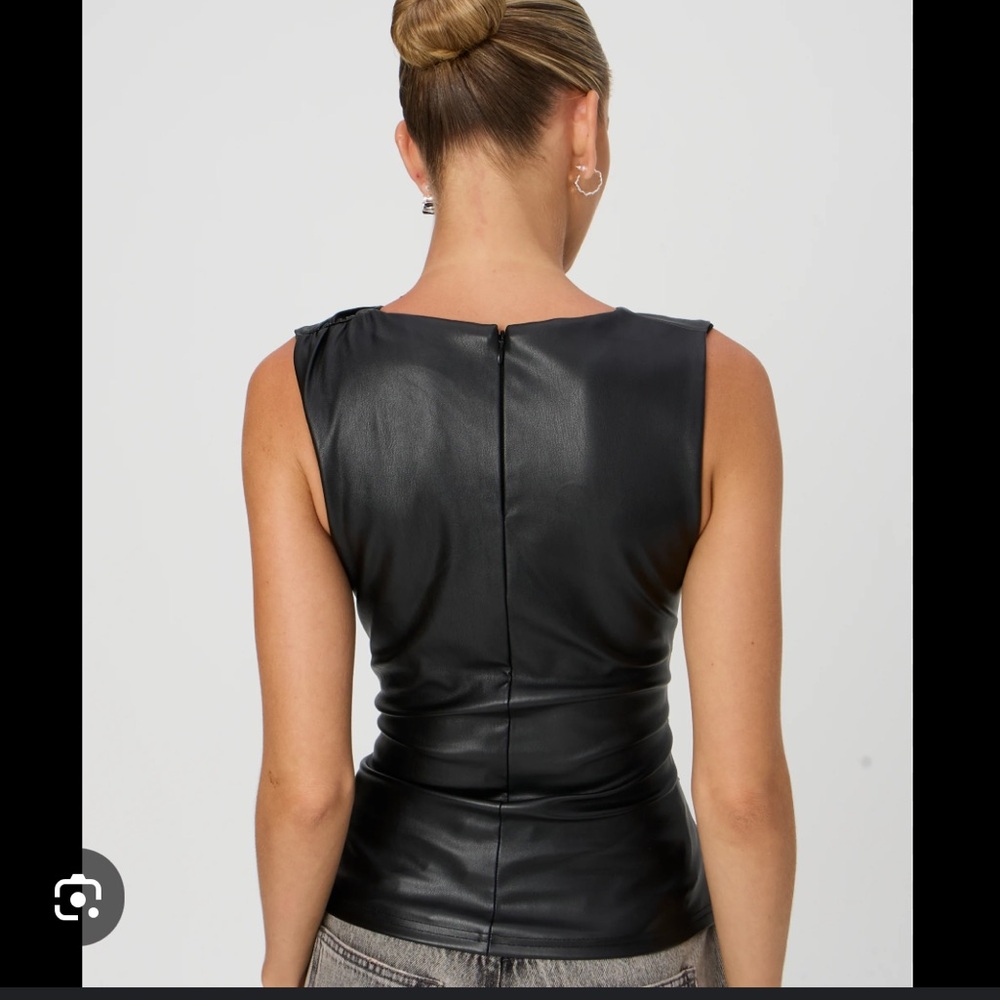 New Beautiful top Marc New York